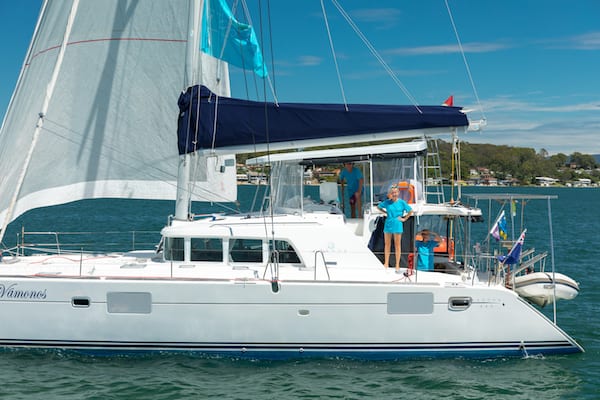 7 Tahiti Crew