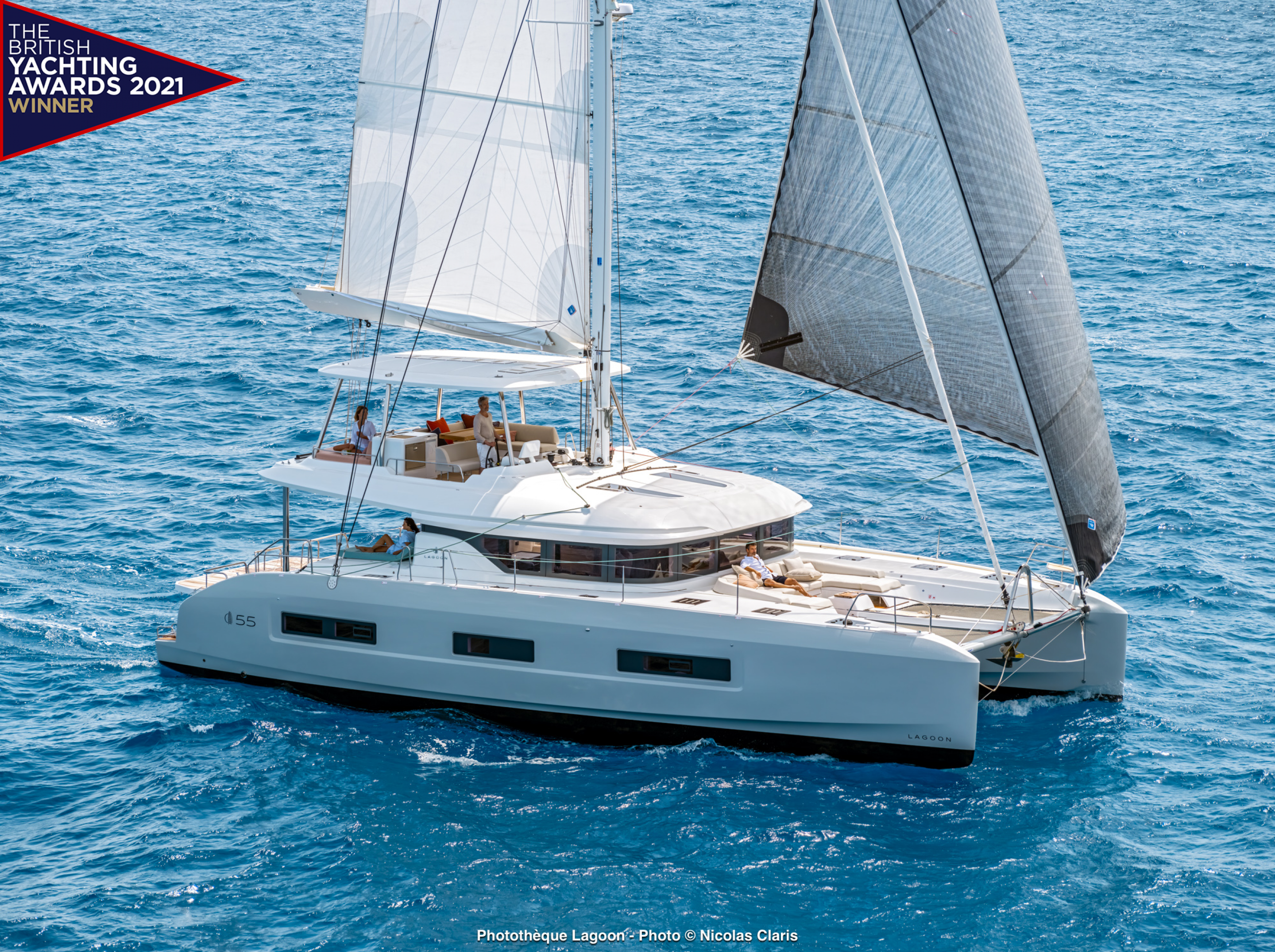 Lagoon 55 wins British Yachting Awards