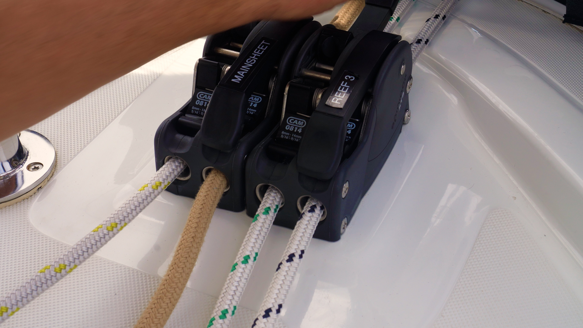 How to Anchor and Set Up an Anchor Bridle