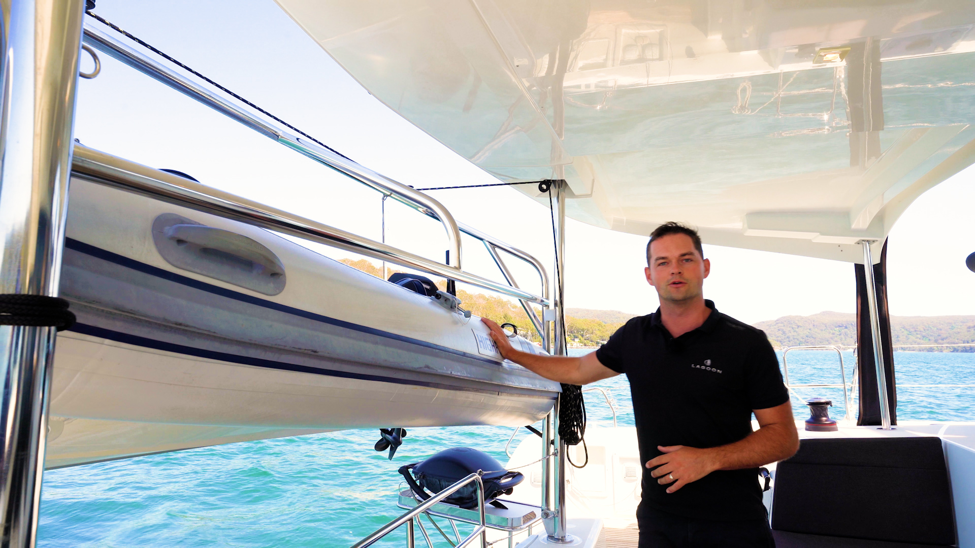 dinghy Lagoon Catamaran How to use the electric winch