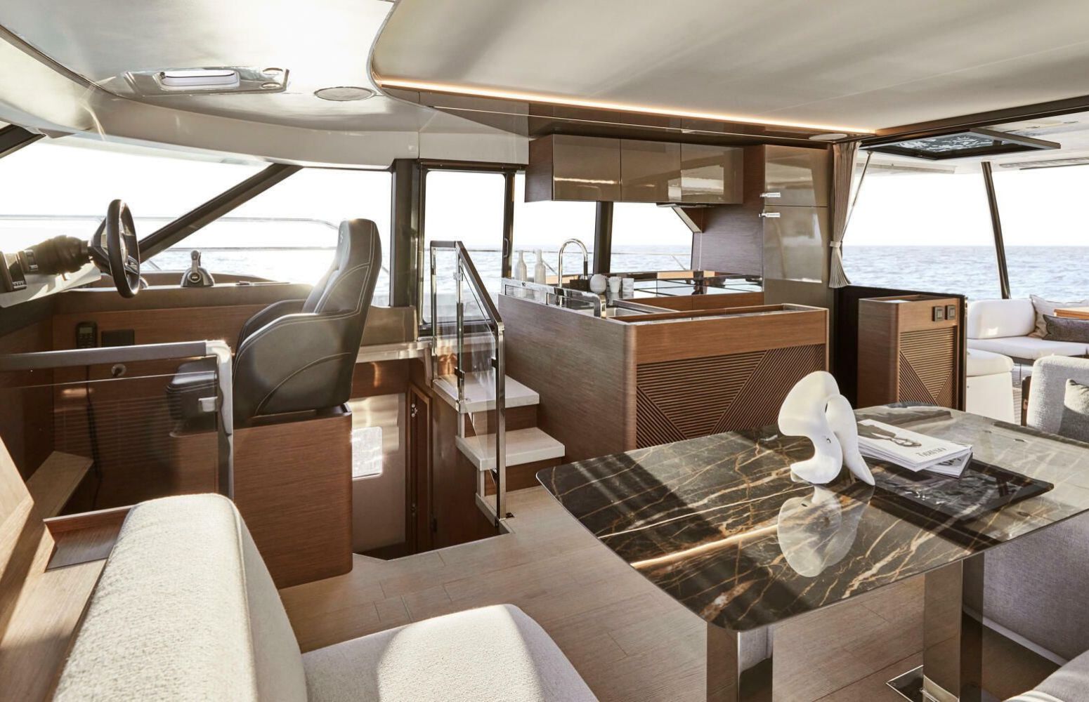 30 Prestige x60 - TMG Yachts