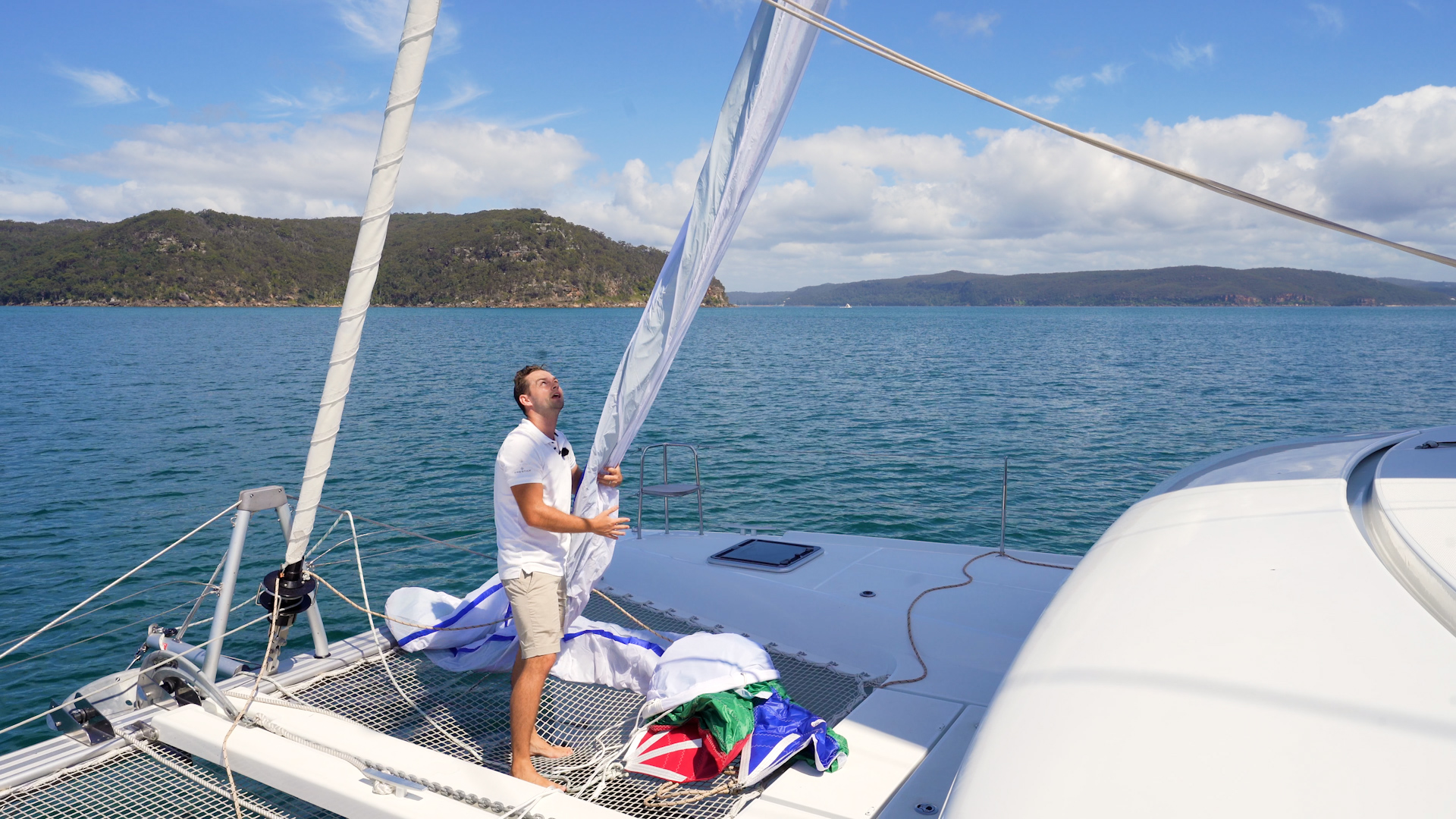 Lagoon 42 Inspire & Learn.00_07_40_04.Still003 Lagoon Catamaran How to use the electric winch