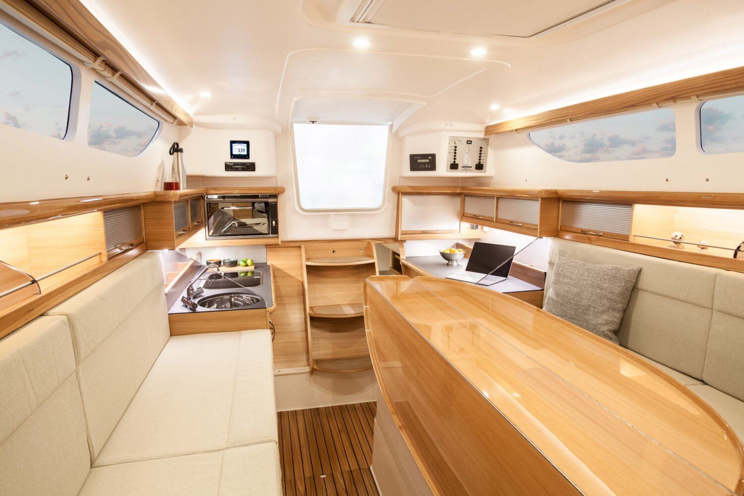 Dragonfly 32 - TMG Yachts Previously The Multihull Group