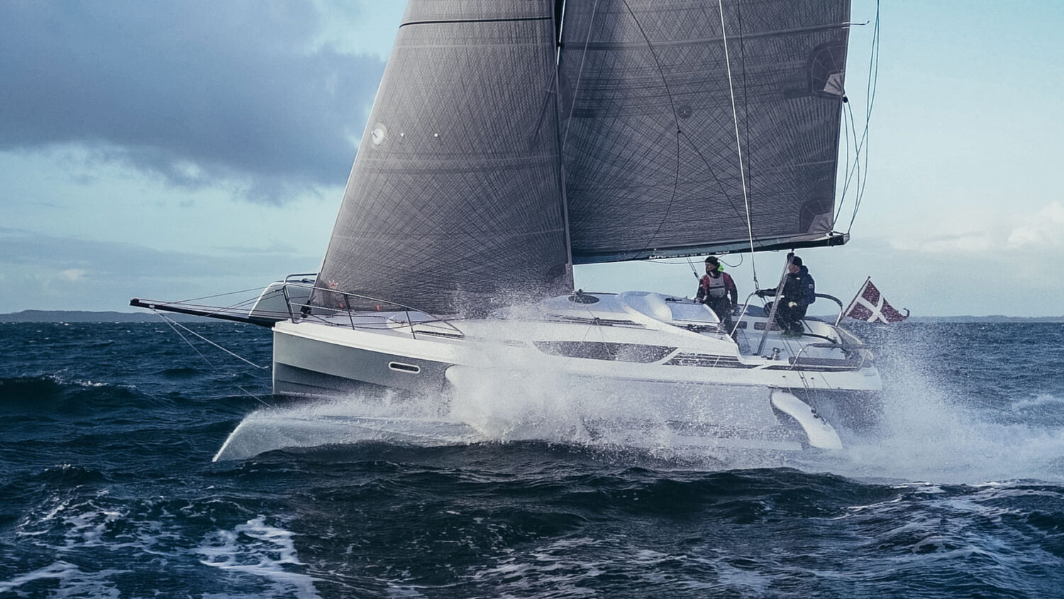 Dragonfly Trimaran